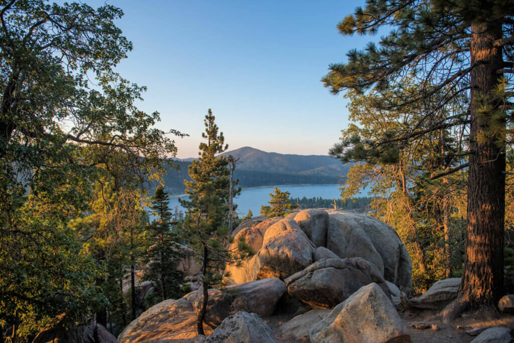 beautiful-view-of-Big-Bear-Lake-from-a-hiking-trail-in-Big-Bear-California-in-summer