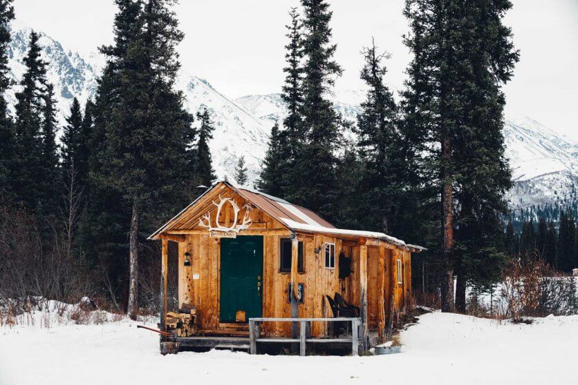cabin in Cantwell Alaska near Denali National Park