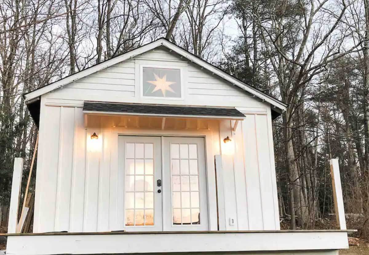 catskill-tiny-house-in-new-york-with-mountain-view