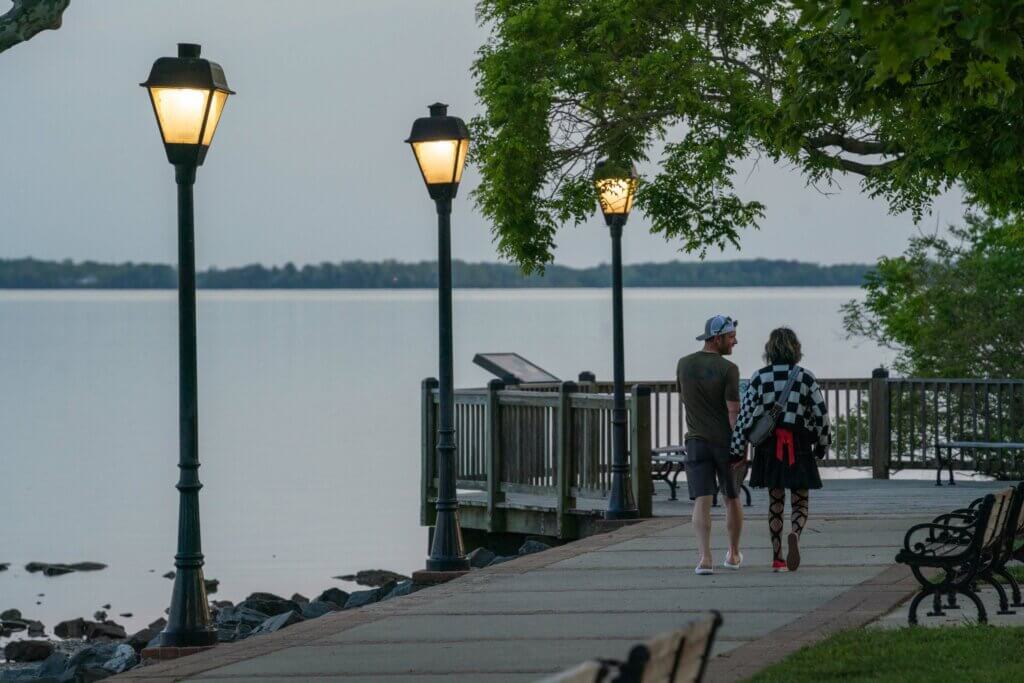 couple taking a walk at Havre de Grace Promenade in Maryland