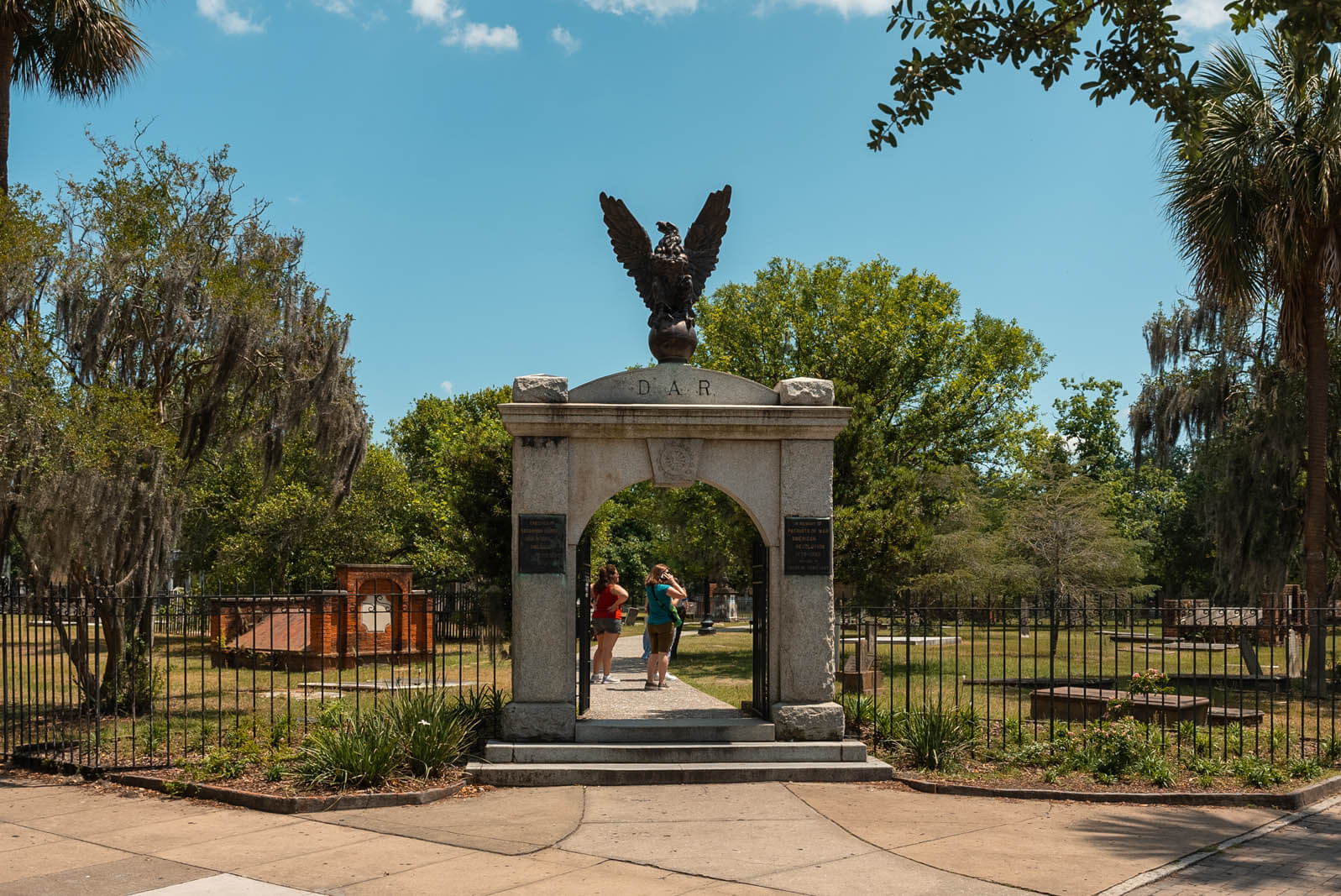 entrance to Colonial Park Cemetery in Savannah