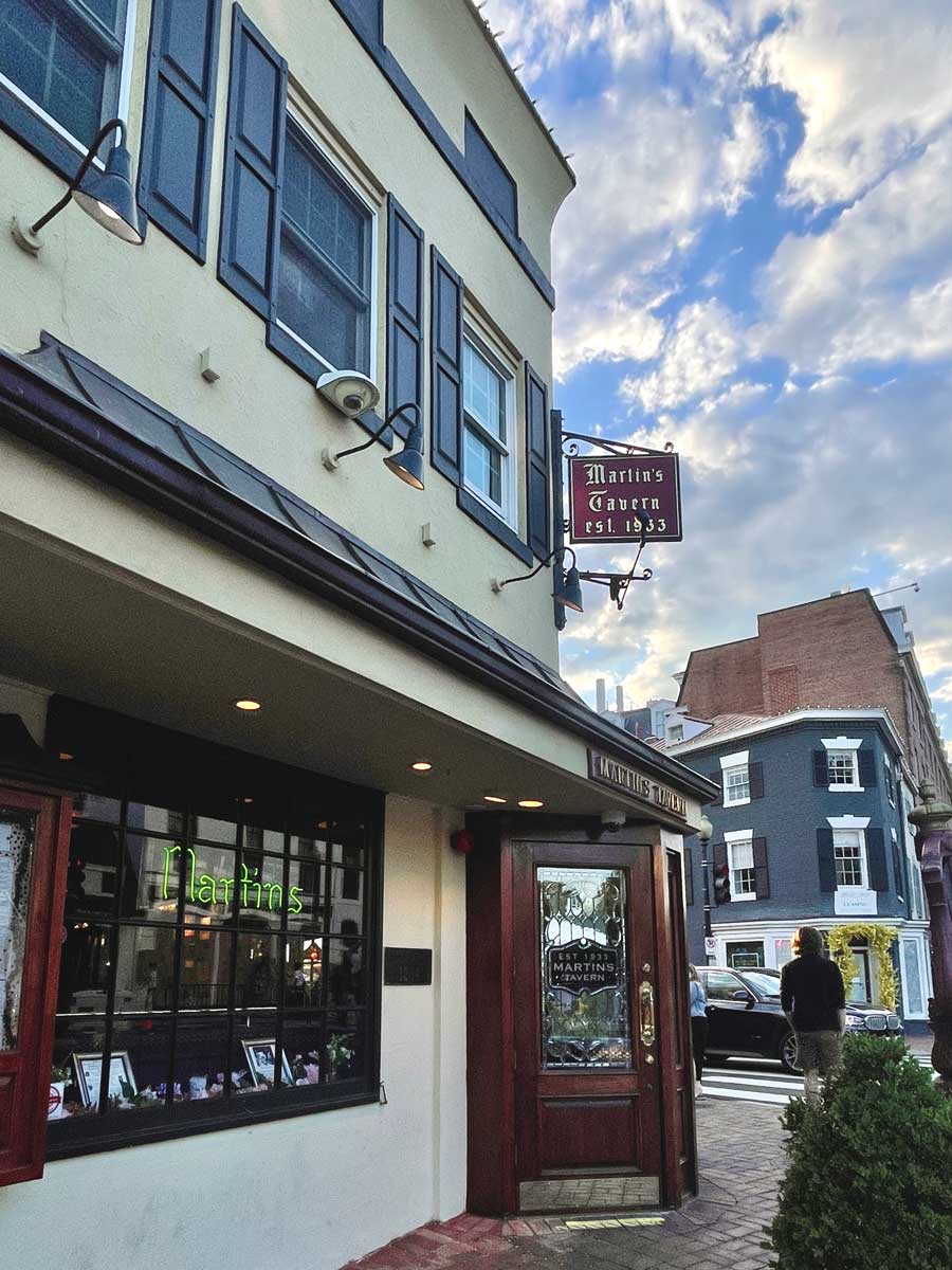 historic-Martins-Tavern-in-Georgetown-Washington-DC