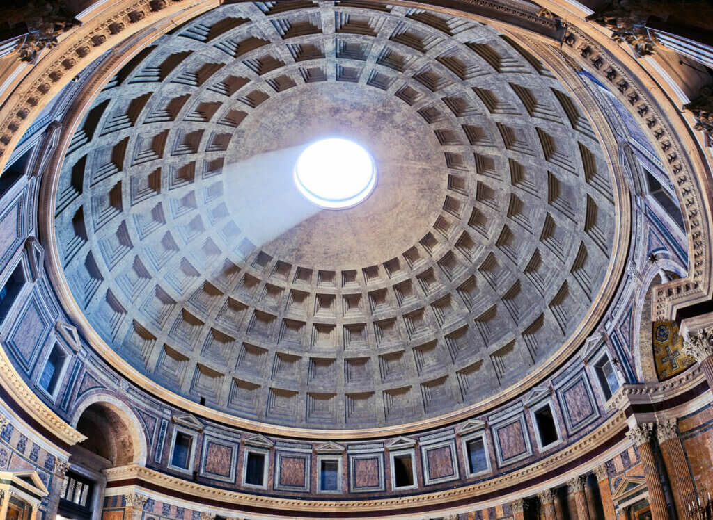 interior-of-the-Pantheon-in-Rome-Italy