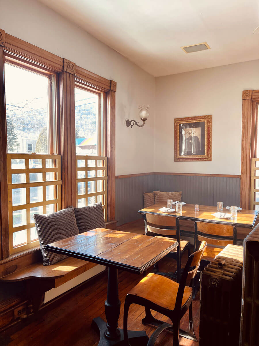 interior-of-trattoria-locale-margaretville-in-the-Catskills-New-York-near-Roxbury