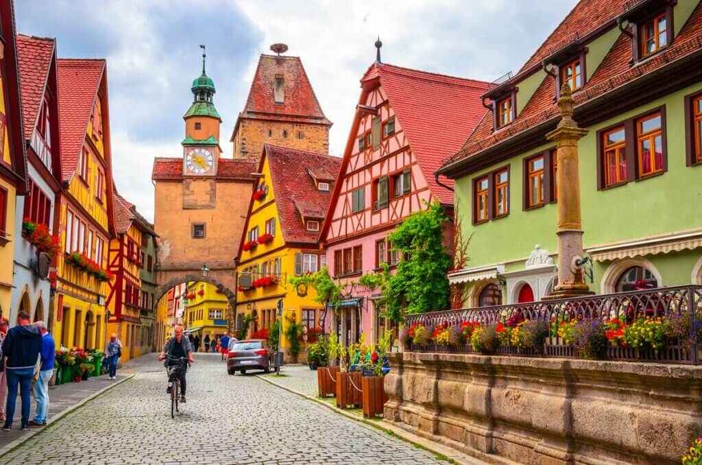 one-if-the-most-charming-towns-in-Germany-Rothenburg-ob-der-Tauber-in-Bavaria
