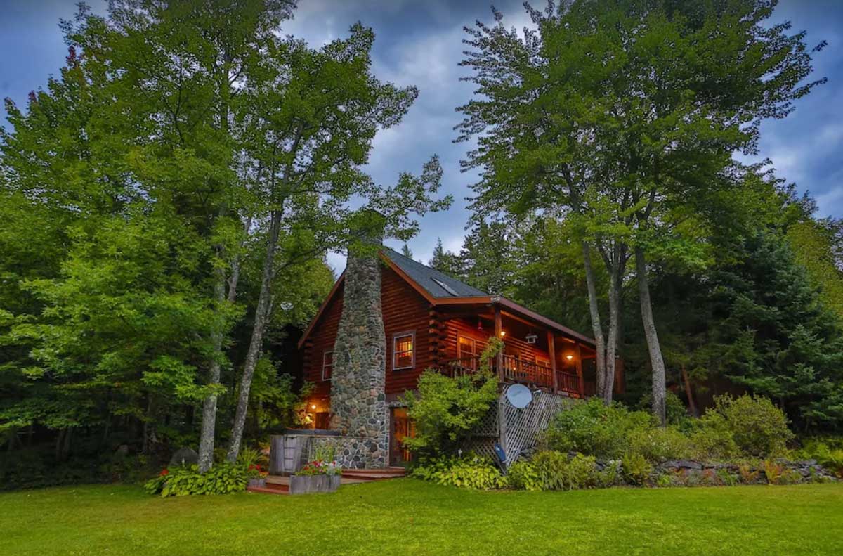private-log-cabin-rental-in-Vermont-near-Stowe