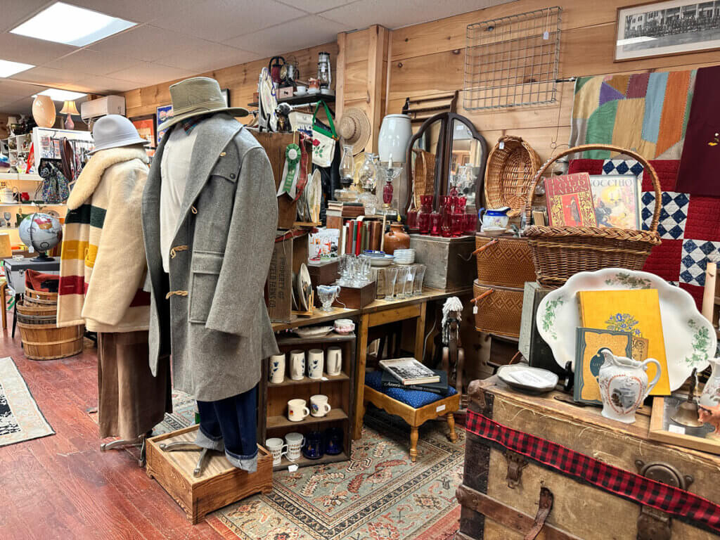 shopping-antiques-at-Kingston-Consignments-in-the-Hudson-Valley-in-New-York