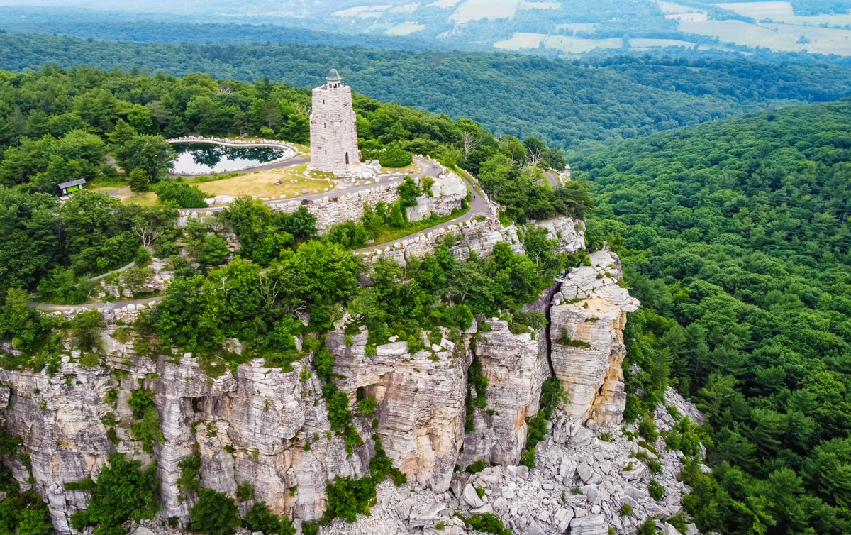 sky-tower-ruins-on-the-Mohonk-Preserve-in-New-York