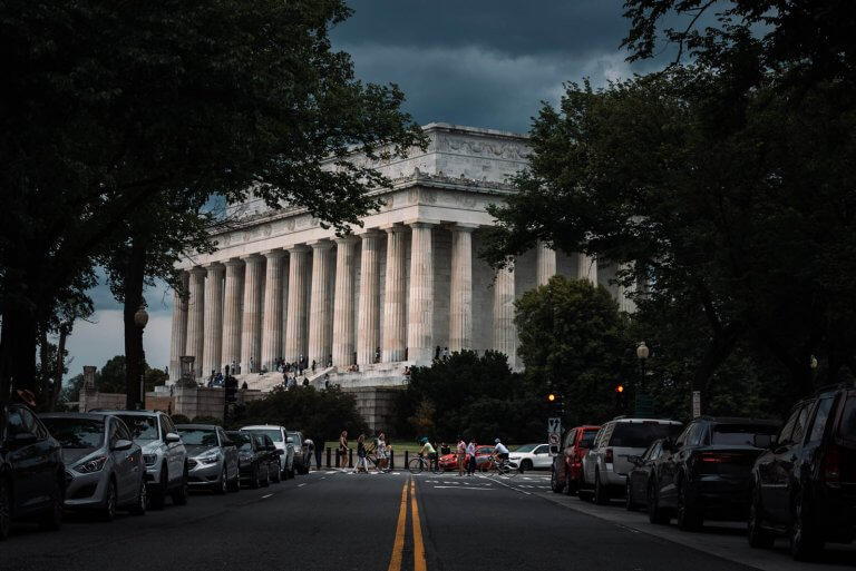 street view of the Lincoln Memorial in Washington DC