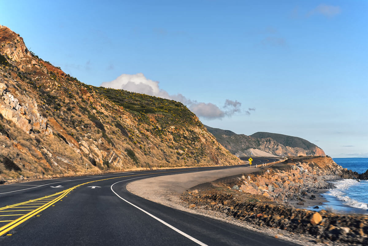 stretch-of-the-PCH-California-Highway-1-in-Malibu