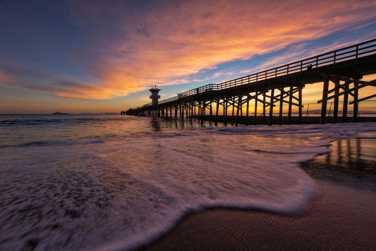 sunset-at-Seal-Beach-Pier-in-Orange-County-California