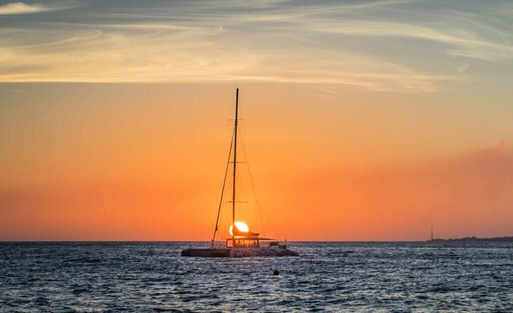 sunset-sail-in-Curacao