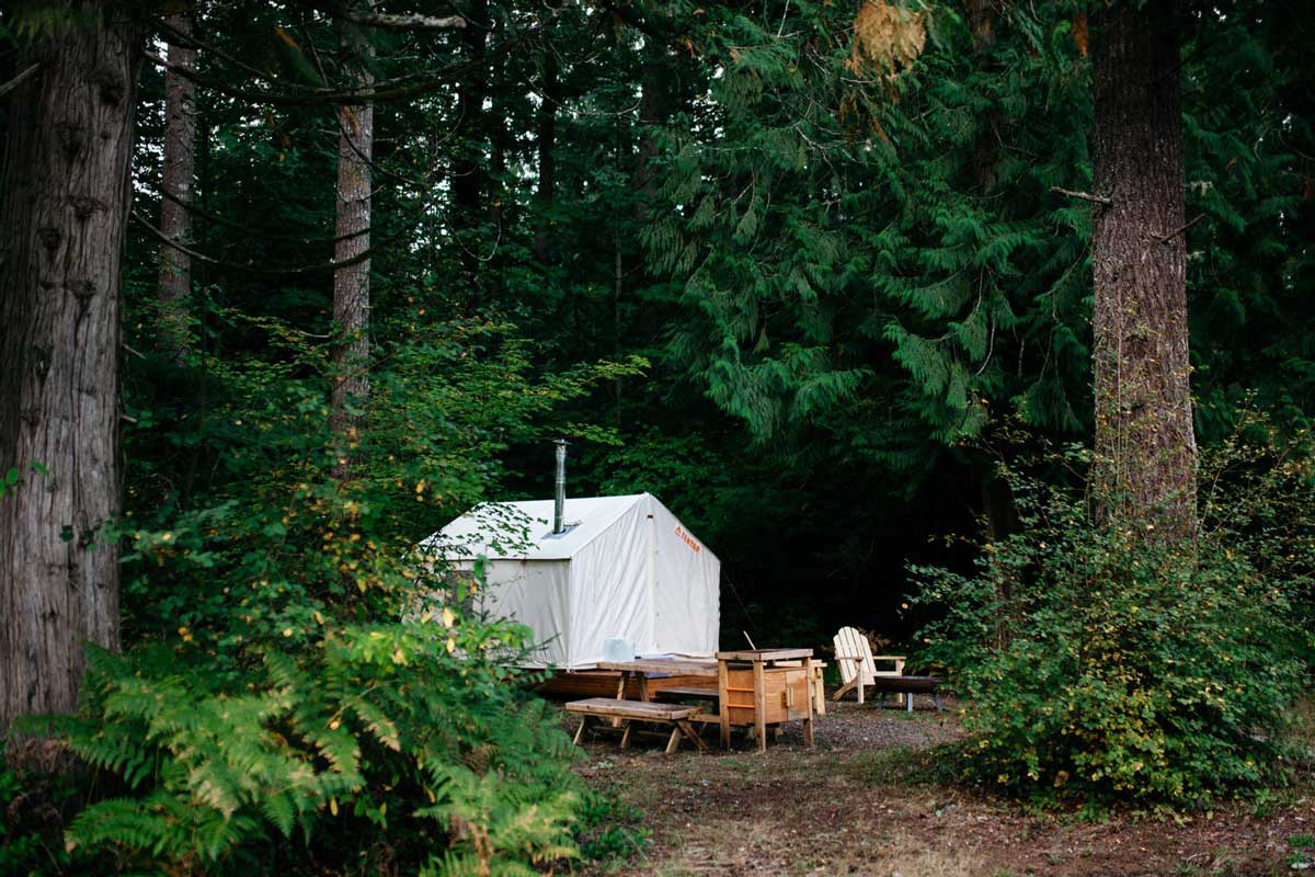 tentrr-glamping-in-washington-at-the-cascades