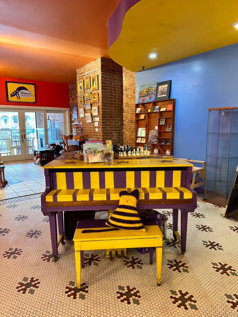 the-fun-piano-and-colorful-decor-at-Koffee-Kat-in-Plattsburgh-New-York