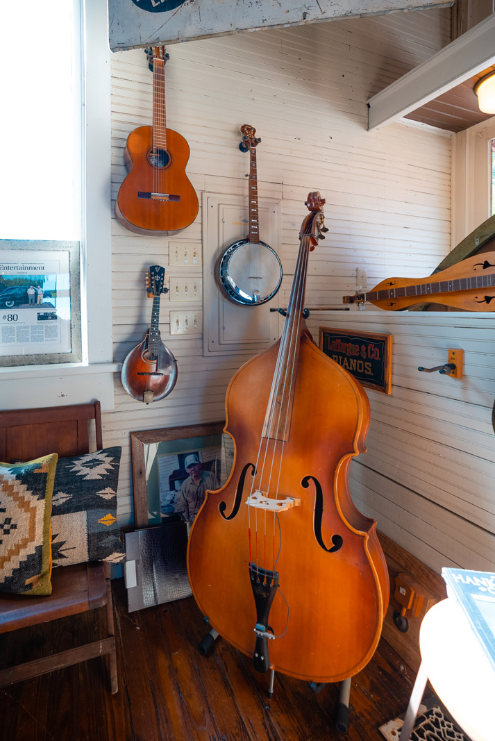 the pickin corner of instruments at serenite maison in leipers fork tennessee