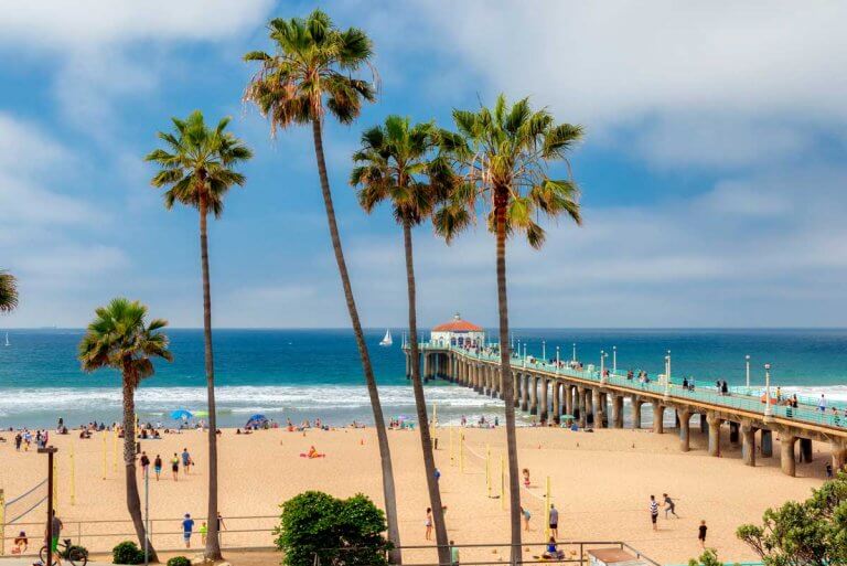 view-of-Manhattan-Beach-and-pier-in-Los-Angeles