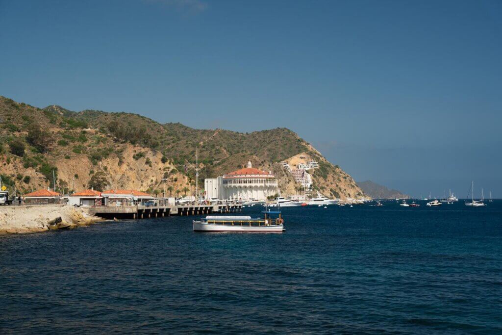 view of the Glass Bottom Boat Tour in Lovers Cove Marine Park on Catalina Island in California