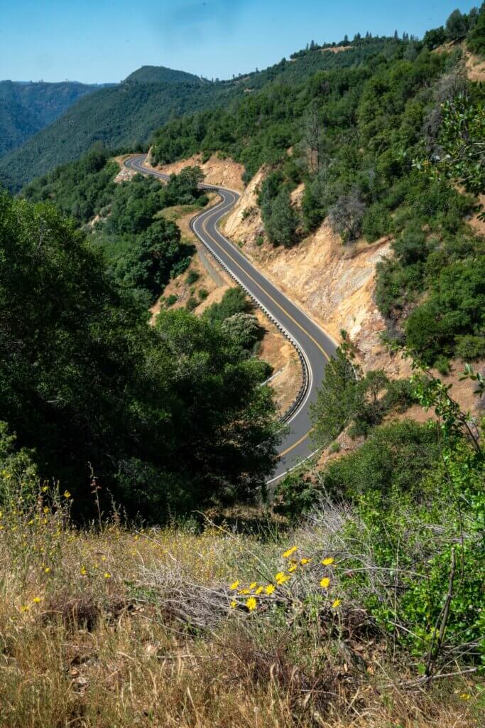view of the road from the West Side Trail in Tuolumne California