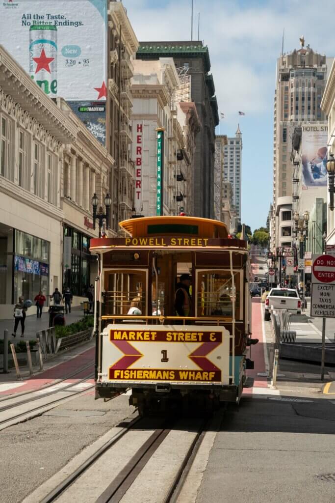 vintage cable car in San Francisco California