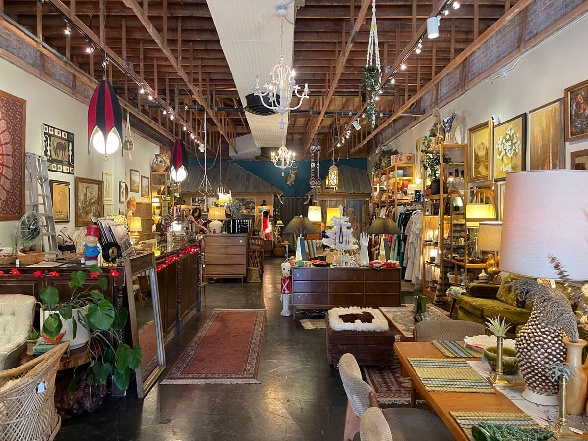 vintage-shopping-in-Mesa-Arizona